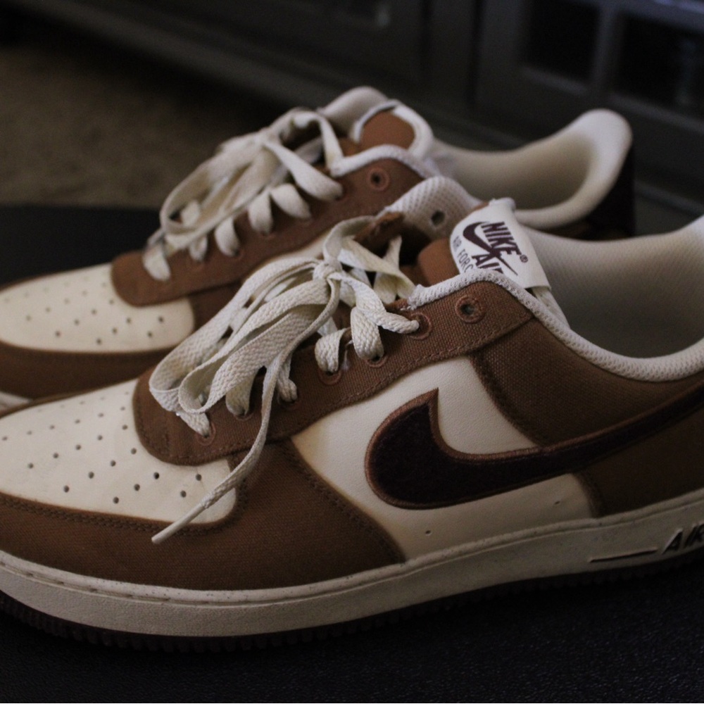 Nike Cream and Brown Casual Sneakers